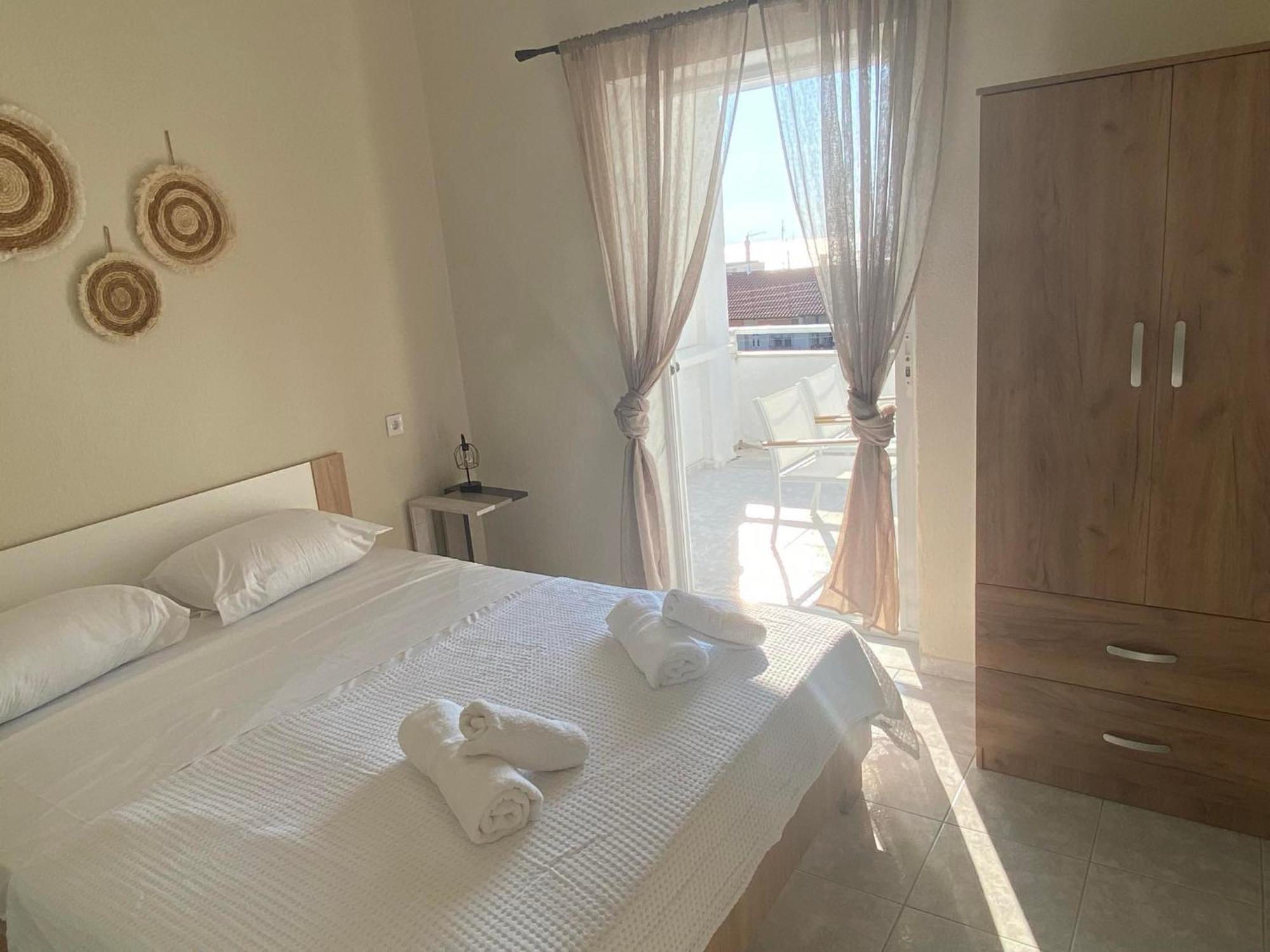 Sun & Sea Appartement Nea Iraklia Buitenkant foto